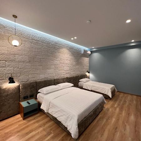 Bujtina Apsus Hotel Berat Exterior photo